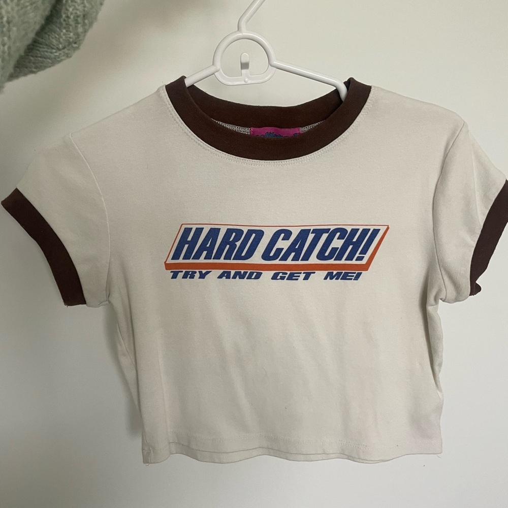 Edikted Graphic Crop Top